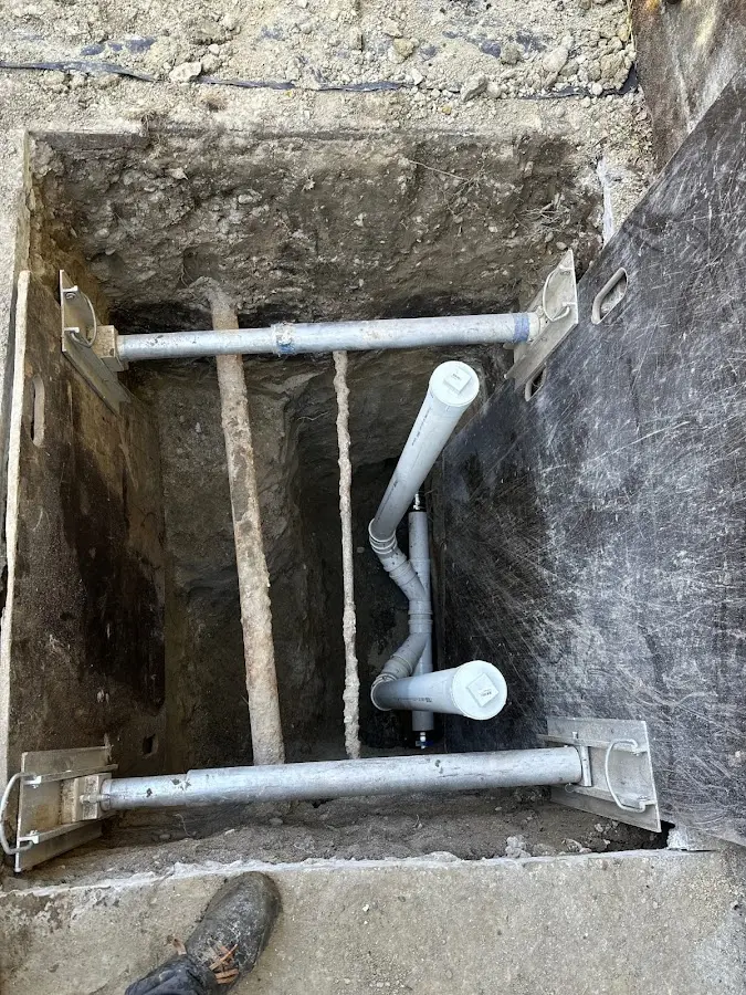 Experienced plumber completing Gas Line Repair work in Throop